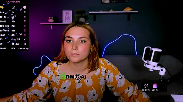 Snapshot of casey_meow_ chatting on October 14, 2025, 1:01 pm casey meow online show from October 14, 2025, 1:01 pm