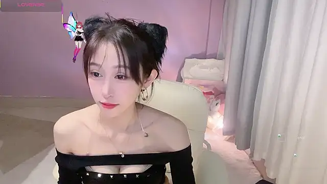 ai-ai-mi online show from November 29, 2025, 11:21 am