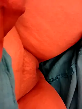 Hott locky online show from October 18, 2025, 7:54 am