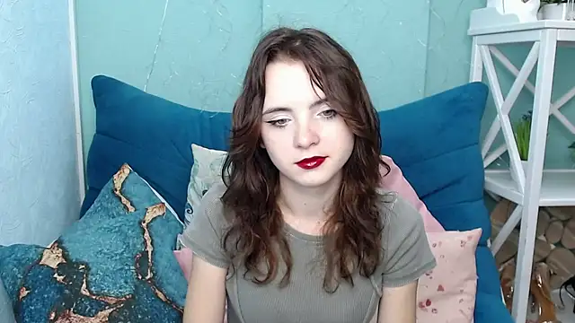 Snapshot of VivienneRo chatting on September 20, 2025, 4:50 am VivienneRo online show from September 20, 2025, 4:50 am