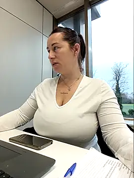 Snapshot of bichota85 chatting on December 23, 2025, 9:08 am bichota85 online show from December 23, 2025, 9:08 am