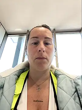 Snapshot of bichota85 chatting on April 10, 2026, 8:54 am bichota85 online show from April 10, 2026, 8:54 am