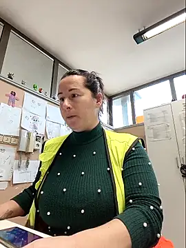 Snapshot of bichota85 chatting on March 12, 2026, 12:42 pm bichota85 online show from March 12, 2026, 12:42 pm