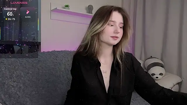 Snapshot of _Lua__ chatting on December 15, 2025, 10:04 pm Lua online show from December 15, 2025, 10:04 pm