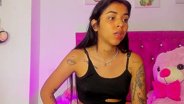 dahiiangomezz online show from February 17, 2026, 9:12 pm