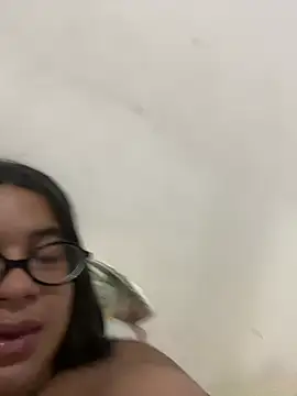 Snapshot of ursinha999 chatting on February 25, 2026, 4:12 am ursinha999 online show from February 25, 2026, 4:12 am