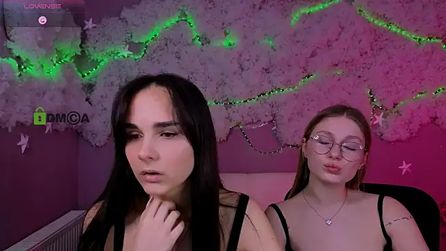 ariana ross7 online show from March 6, 2026, 8:15 pm