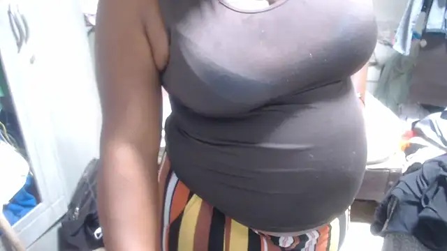Snapshot of rachelexoticgirl chatting on May 16, 2026, 5:01 pm rachelexoticgirl online show from May 16, 2026, 5:01 pm