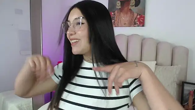 Snapshot of miawhite_x1 chatting on October 7, 2025, 1:56 pm miawhite x1 online show from October 7, 2025, 1:56 pm
