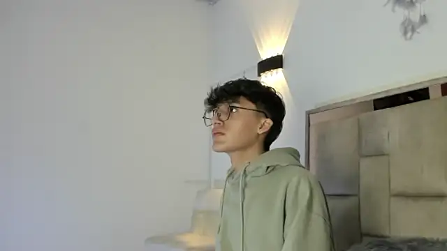 Snapshot of bellmontneon chatting on October 13, 2025, 11:34 am bellmontneon online show from October 13, 2025, 11:34 am