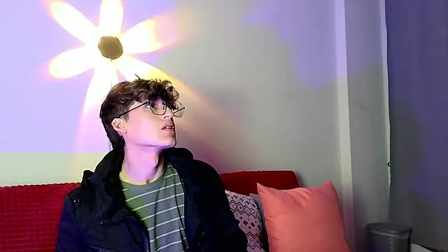 bellmontneon online show from September 30, 2025, 11:16 am