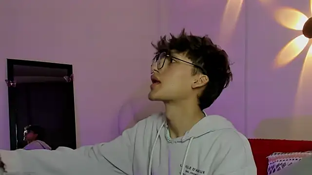 Snapshot of bellmontneon chatting on September 24, 2025, 11:06 am bellmontneon online show from September 24, 2025, 11:06 am