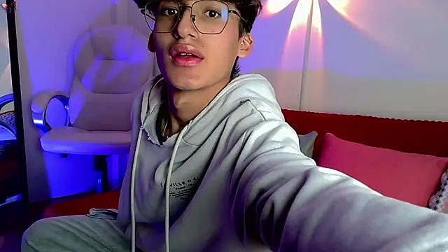 Snapshot of bellmontneon chatting on September 29, 2025, 11:27 am bellmontneon online show from September 29, 2025, 11:27 am