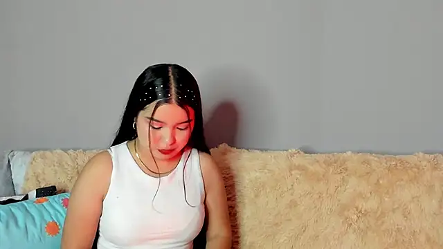 LunaWiill  online show from February 11, 2026, 7:58 pm