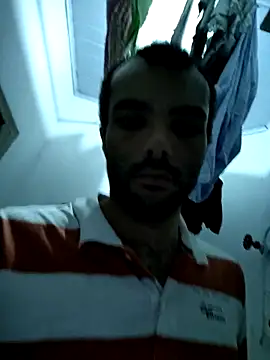 Snapshot of IcedTaboo chatting on November 6, 2025, 10:14 pm IcedTaboo online show from November 6, 2025, 10:14 pm