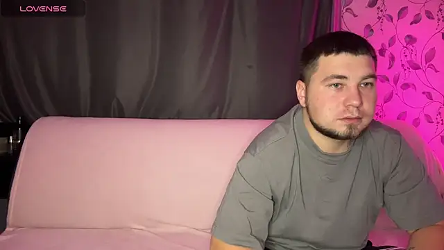 Snapshot of coupleinspire chatting on October 31, 2025, 8:16 pm coupleinspire online show from October 31, 2025, 8:16 pm