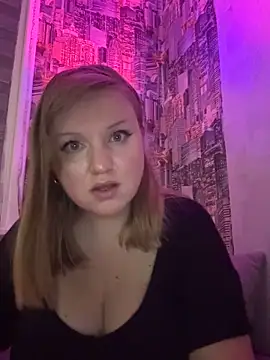 Snapshot of GretieLee chatting on October 16, 2025, 5:32 pm GretieLee online show from October 16, 2025, 5:32 pm