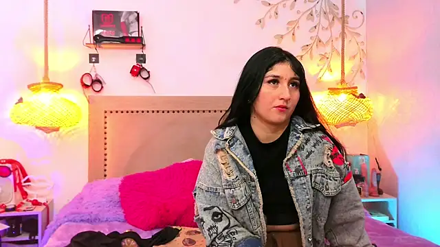 Daphnee-x online show from October 13, 2025, 11:56 am