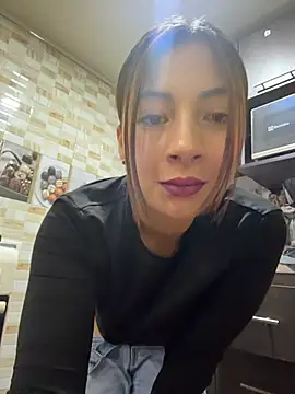 Snapshot of Karlee_Grey1 chatting on March 3, 2026, 12:50 am Karlee Grey1 online show from March 3, 2026, 12:50 am