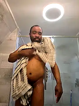 Snapshot of bigsize40 chatting on October 24, 2025, 1:59 am bigsize40 online show from October 24, 2025, 1:59 am