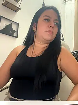 TessaCollinns online show from December 3, 2025, 4:28 pm