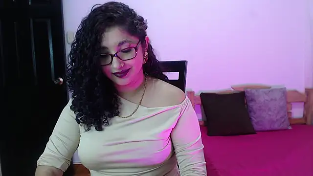 Gia Dior online show from November 5, 2025, 11:52 pm