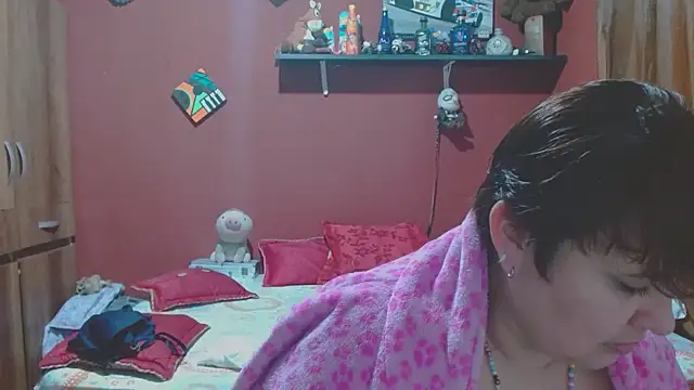 Snapshot of Sasharosee2 chatting on February 11, 2026, 12:16 pm Sasharosee2 online show from February 11, 2026, 12:16 pm