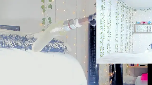 Snapshot of Ashley__Jones__ chatting on March 28, 2026, 8:59 am Ashley Jones online show from March 28, 2026, 8:59 am