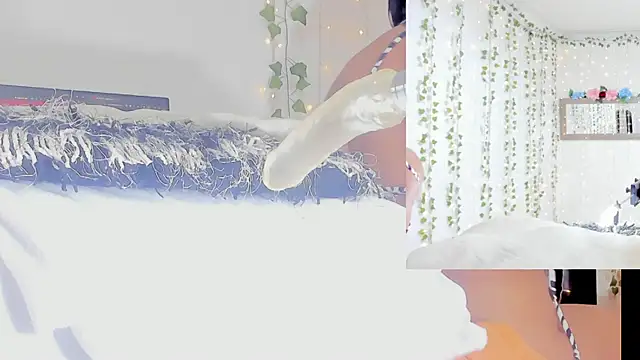 Snapshot of Ashley__Jones__ chatting on March 29, 2026, 9:11 am Ashley Jones online show from March 29, 2026, 9:11 am