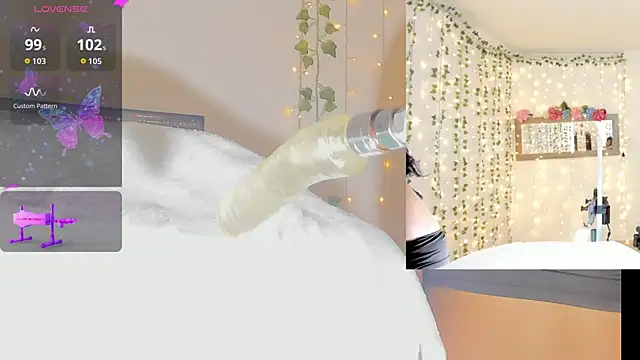 Snapshot of Ashley__Jones__ chatting on March 25, 2026, 9:08 am Ashley Jones online show from March 25, 2026, 9:08 am