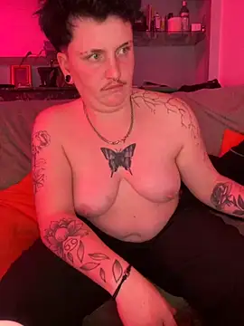 captaine pioupiou online show from November 4, 2025, 8:01 pm