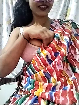 ms-naina online show from November 4, 2025, 7:06 pm