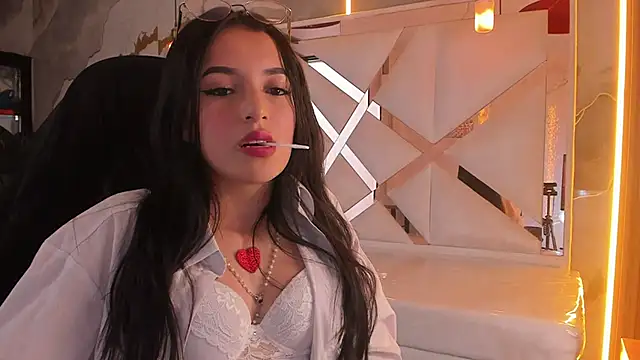 sophiadoll tf online show from February 12, 2026, 8:41 pm