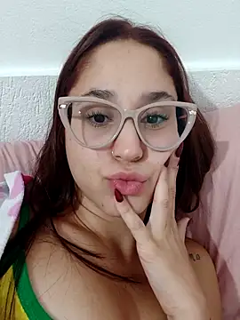Snapshot of linameii chatting on February 26, 2026, 9:09 am linameii online show from February 26, 2026, 9:09 am