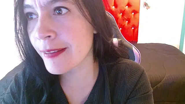 cristal1609 online show from January 7, 2026, 1:05 pm