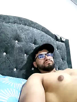 Chrys harris77 online show from October 21, 2025, 2:22 am