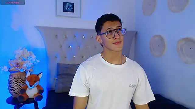 SalvadorFit online show from October 3, 2025, 8:54 pm