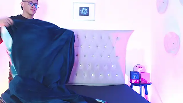 SalvadorFit online show from November 21, 2025, 8:41 pm