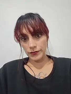 Snapshot of Anne_bh chatting on July 3, 2026, 5:36 am Anne bh online show from July 3, 2026, 5:36 am