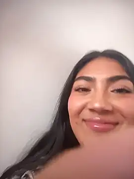 Snapshot of Violettabloom_ chatting on October 22, 2025, 7:13 pm Violettabloom online show from October 22, 2025, 7:13 pm