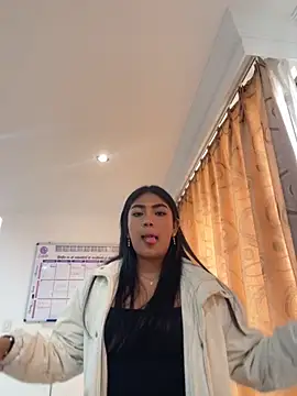 Snapshot of Violettabloom_ chatting on October 21, 2025, 9:03 pm Violettabloom online show from October 21, 2025, 9:03 pm
