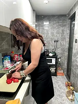 Kayla-love online show from September 29, 2025, 4:41 am