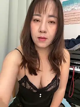 Snapshot of Kayla-love chatting on February 13, 2026, 1:49 am Kayla-love online show from February 13, 2026, 1:49 am