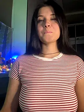 cutie modest  online show from October 21, 2025, 7:46 pm