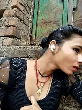 Snapshot of R_Roshni chatting on October 3, 2025, 5:31 am R Roshni online show from October 3, 2025, 5:31 am