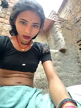 Snapshot of R_Roshni chatting on May 15, 2026, 1:36 am R Roshni online show from May 15, 2026, 1:36 am