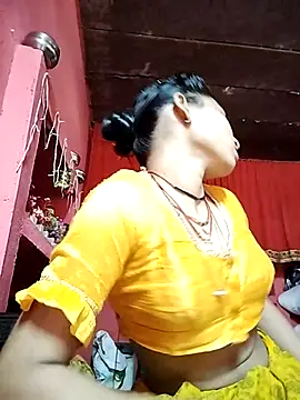 Snapshot of R_Roshni chatting on October 2, 2025, 5:11 am R Roshni online show from October 2, 2025, 5:11 am