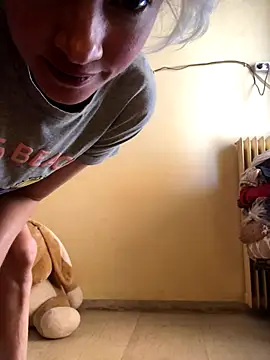 Snapshot of juliaoneandonly chatting on September 17, 2025, 11:34 am juliaoneandonly online show from September 17, 2025, 11:34 am