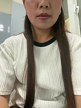 Snapshot of Milky-milk chatting on March 27, 2026, 10:49 am Milky-milk online show from March 27, 2026, 10:49 am