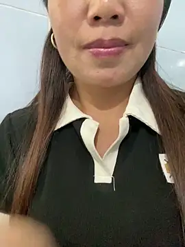 Snapshot of Milky-milk chatting on March 26, 2026, 5:28 am Milky-milk online show from March 26, 2026, 5:28 am